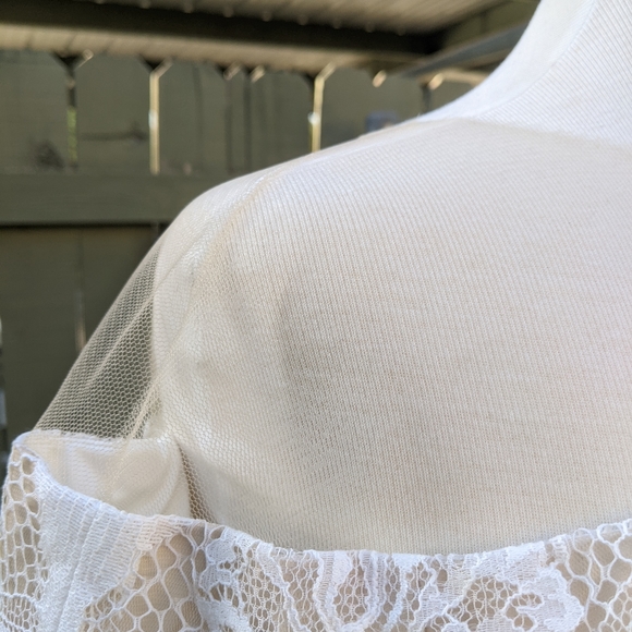 NWT Tadashi Shoji Wedding Gown (Ivory, street size 6, wedding size 8) - Picture 6 of 11